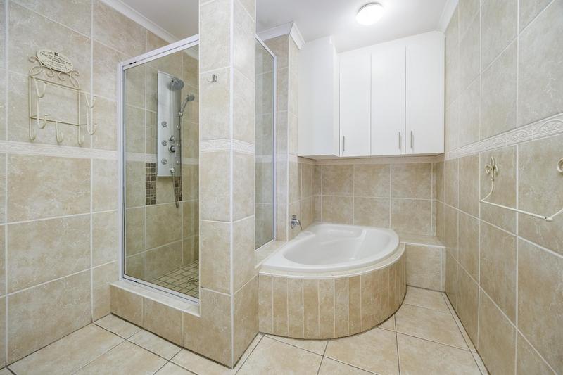 7 Bedroom Property for Sale in Eversdal Heights Western Cape